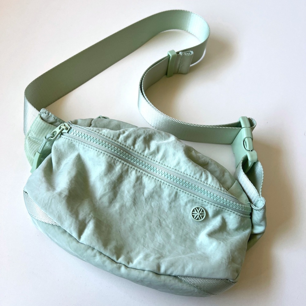 Gaiam Mint Green Belt Bag Fanny Pack Crossbody Waist Bag Nylon